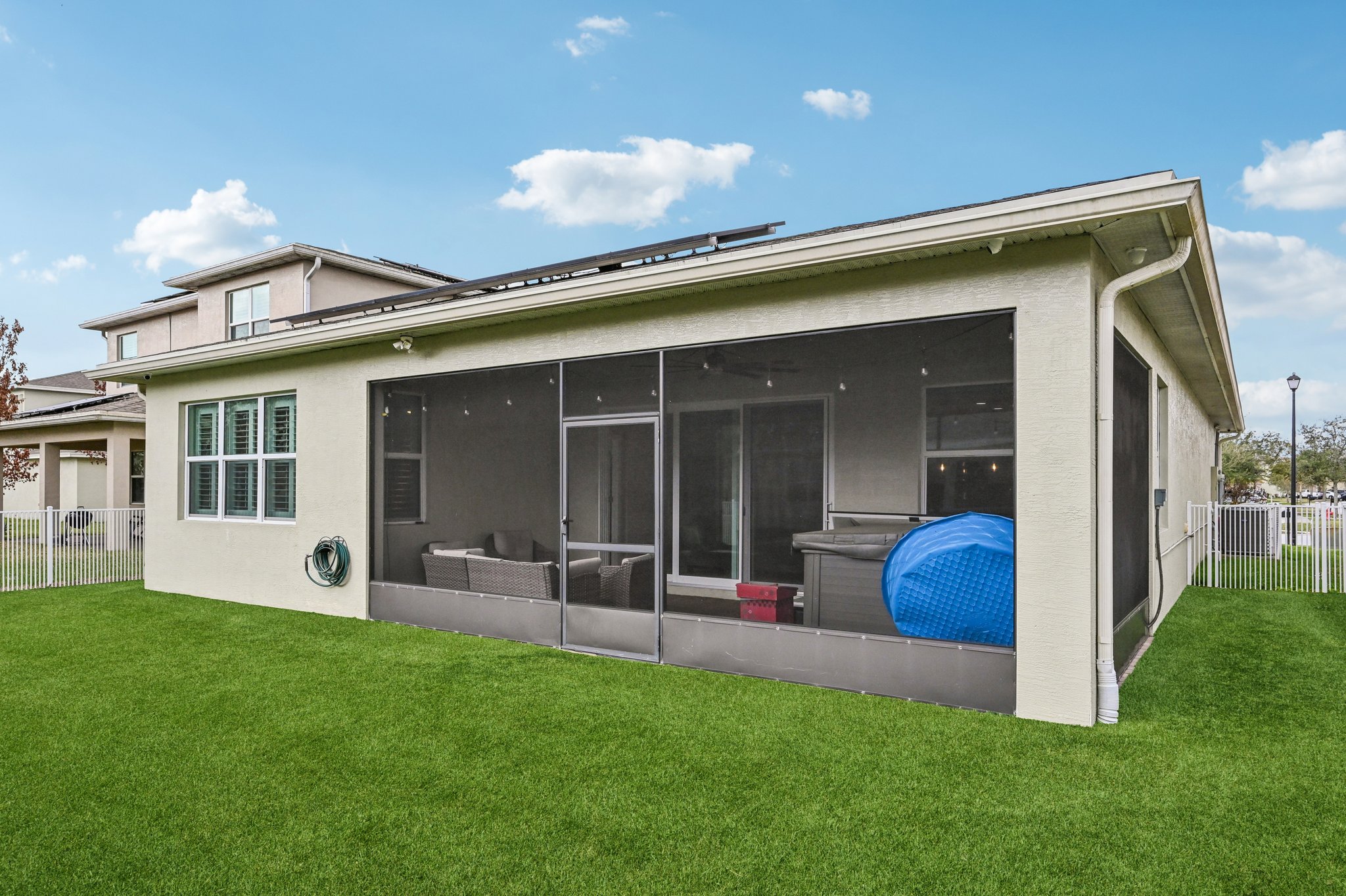 NW Vivanco St-L0803-031.jpg