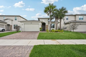 NW Vivanco St-L0803-001.jpg