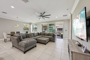 NW Vivanco St-L0803-008.jpg