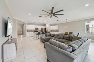 NW Vivanco St-L0803-009.jpg