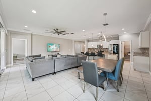 NW Vivanco St-L0803-011.jpg