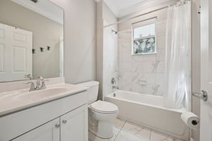 NW Vivanco St-L0803-019.jpg