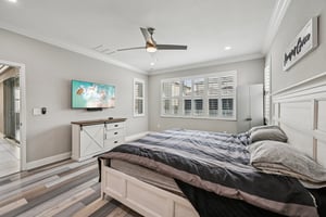 NW Vivanco St-L0803-024.jpg