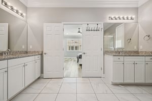 NW Vivanco St-L0803-026.jpg