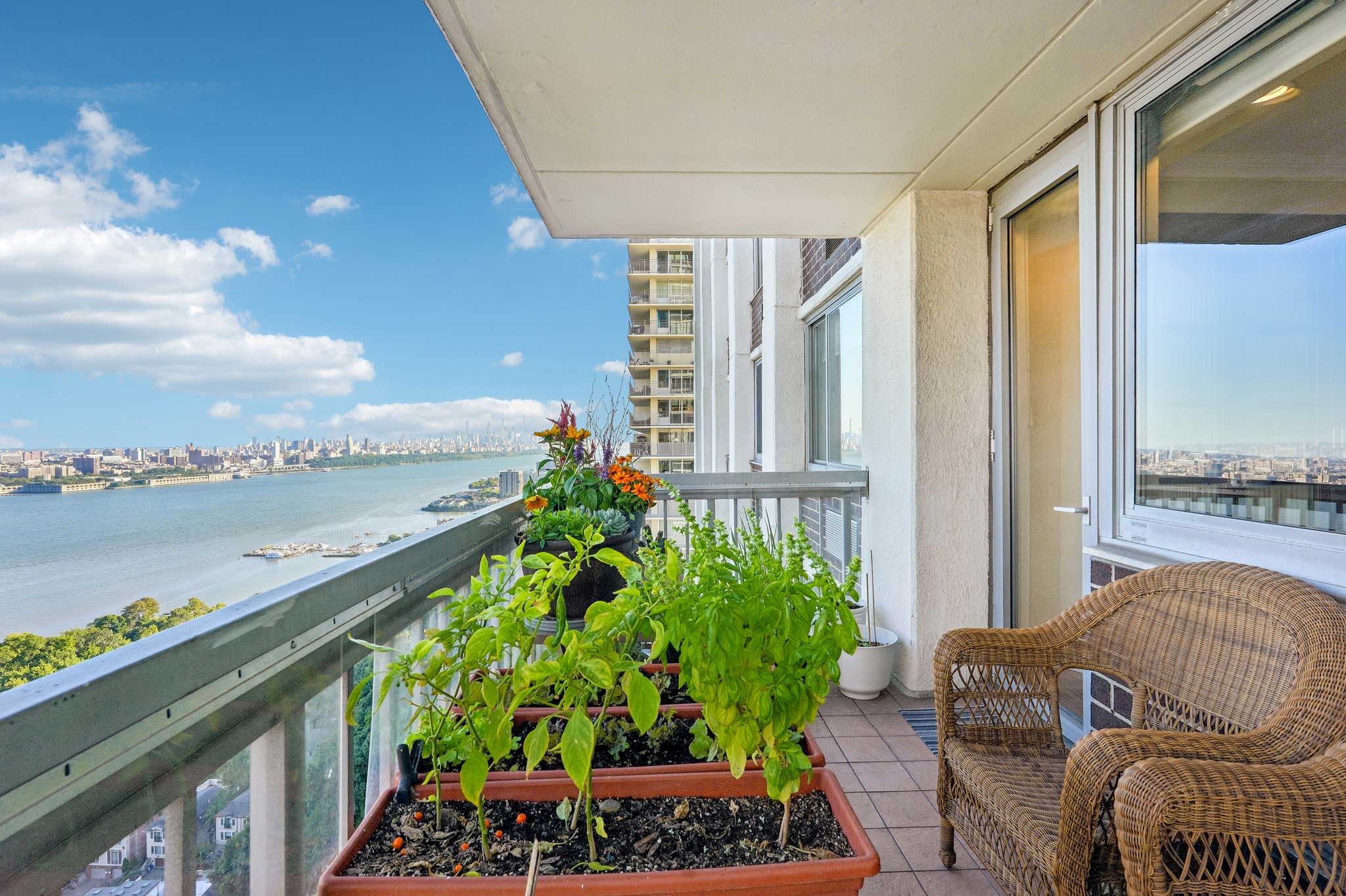 Parker Ave-S1609-049r.jpg