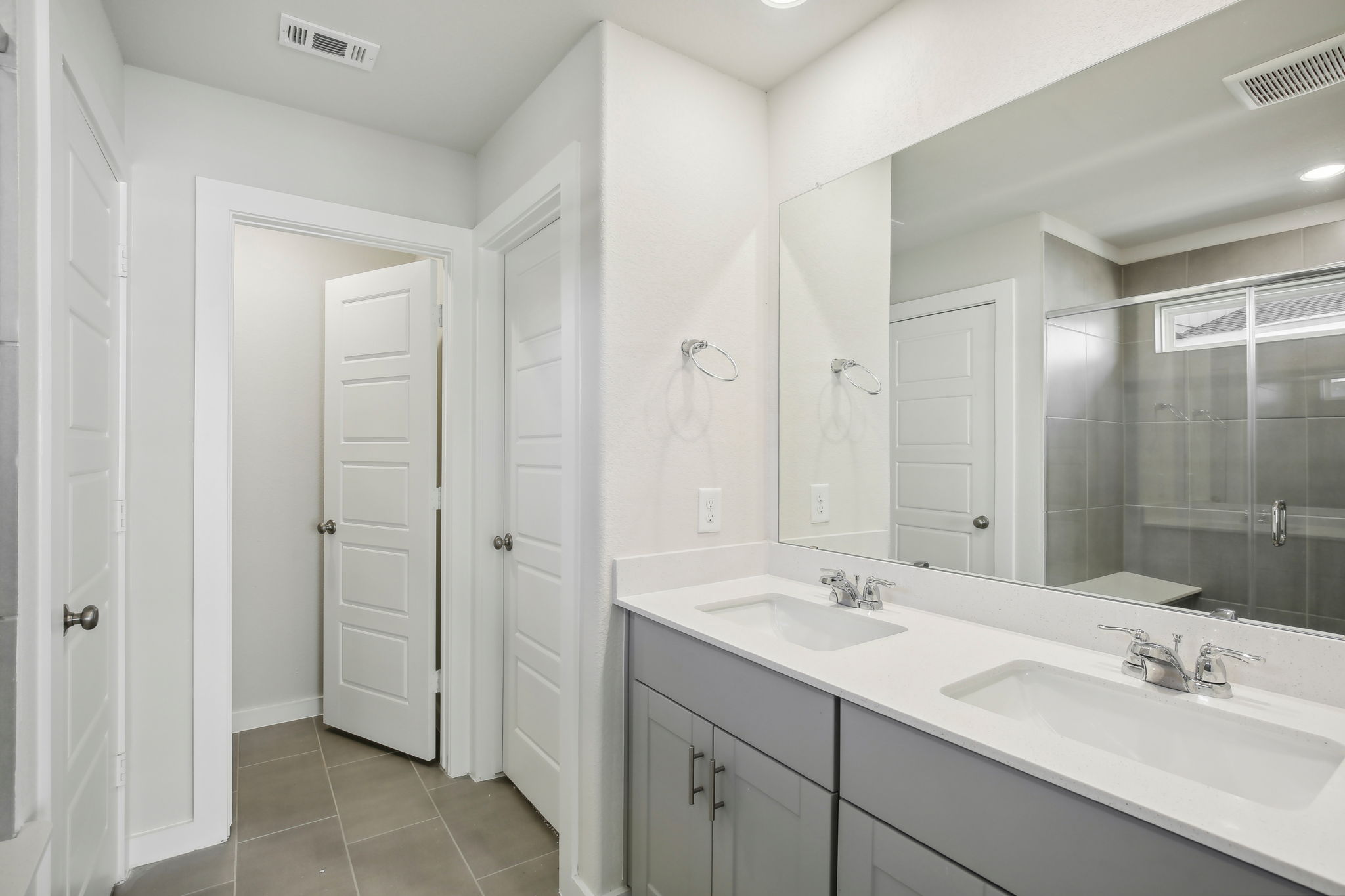 Meritage Homes Houston - Montgomery Oaks - 1600 Shae Oak Ln, Conroe, TX 77304 - 021