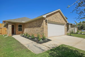 Meritage Homes Houston - Montgomery Oaks - 1600 Shae Oak Ln, Conroe, TX 77304 - 001