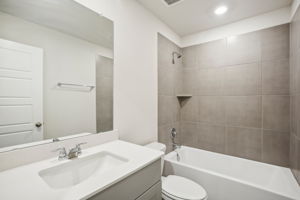 Meritage Homes Houston - Montgomery Oaks - 1600 Shae Oak Ln, Conroe, TX 77304 - 015