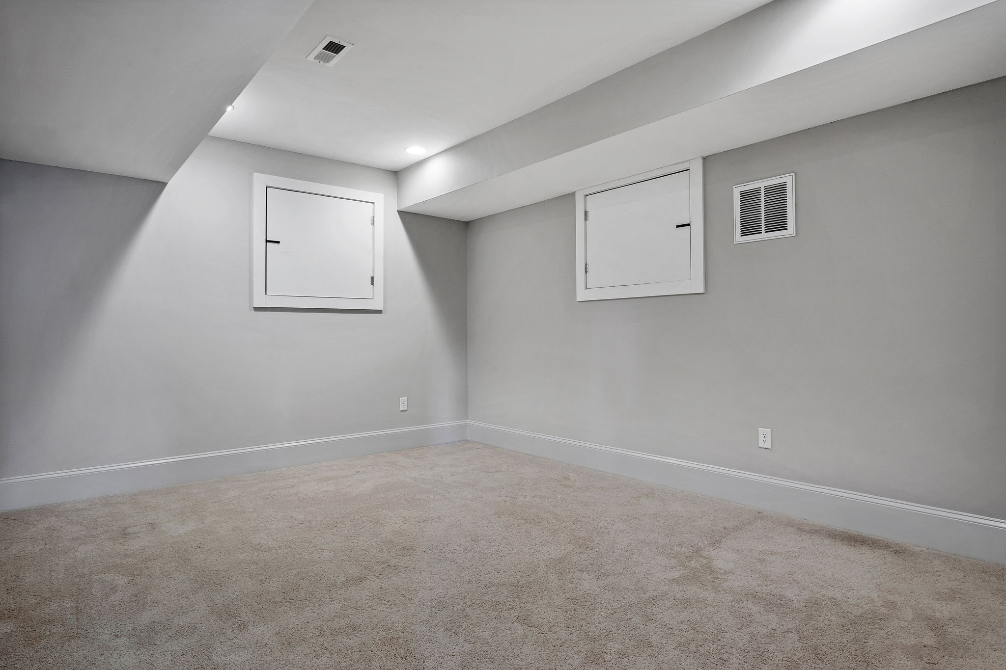 33-Media Room