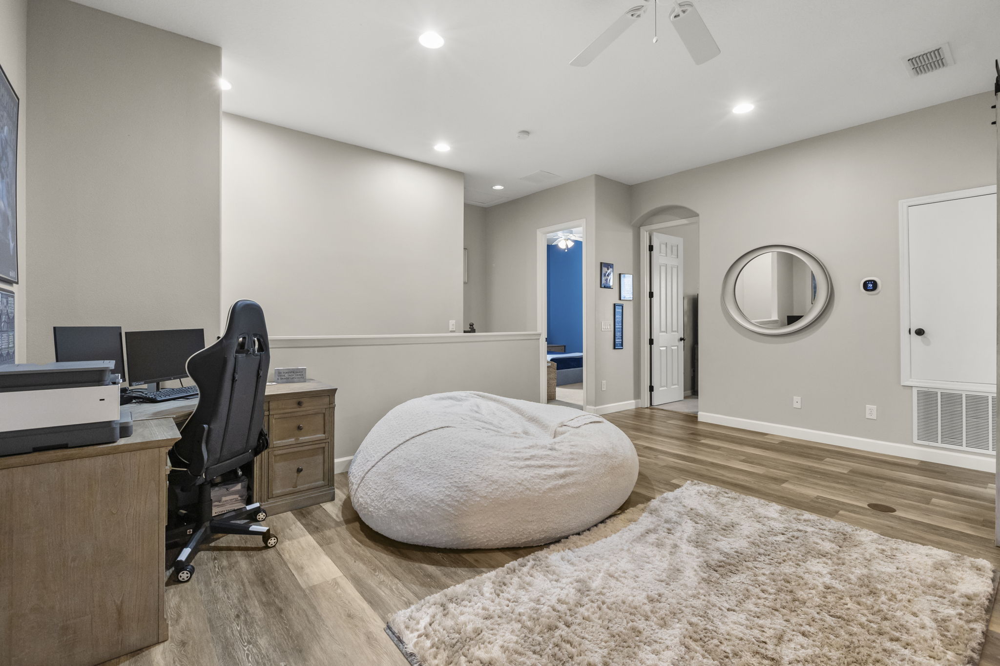  Photo 30