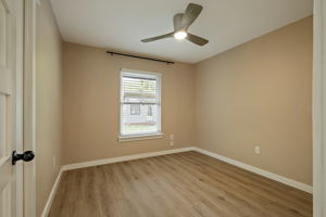  Photo 38