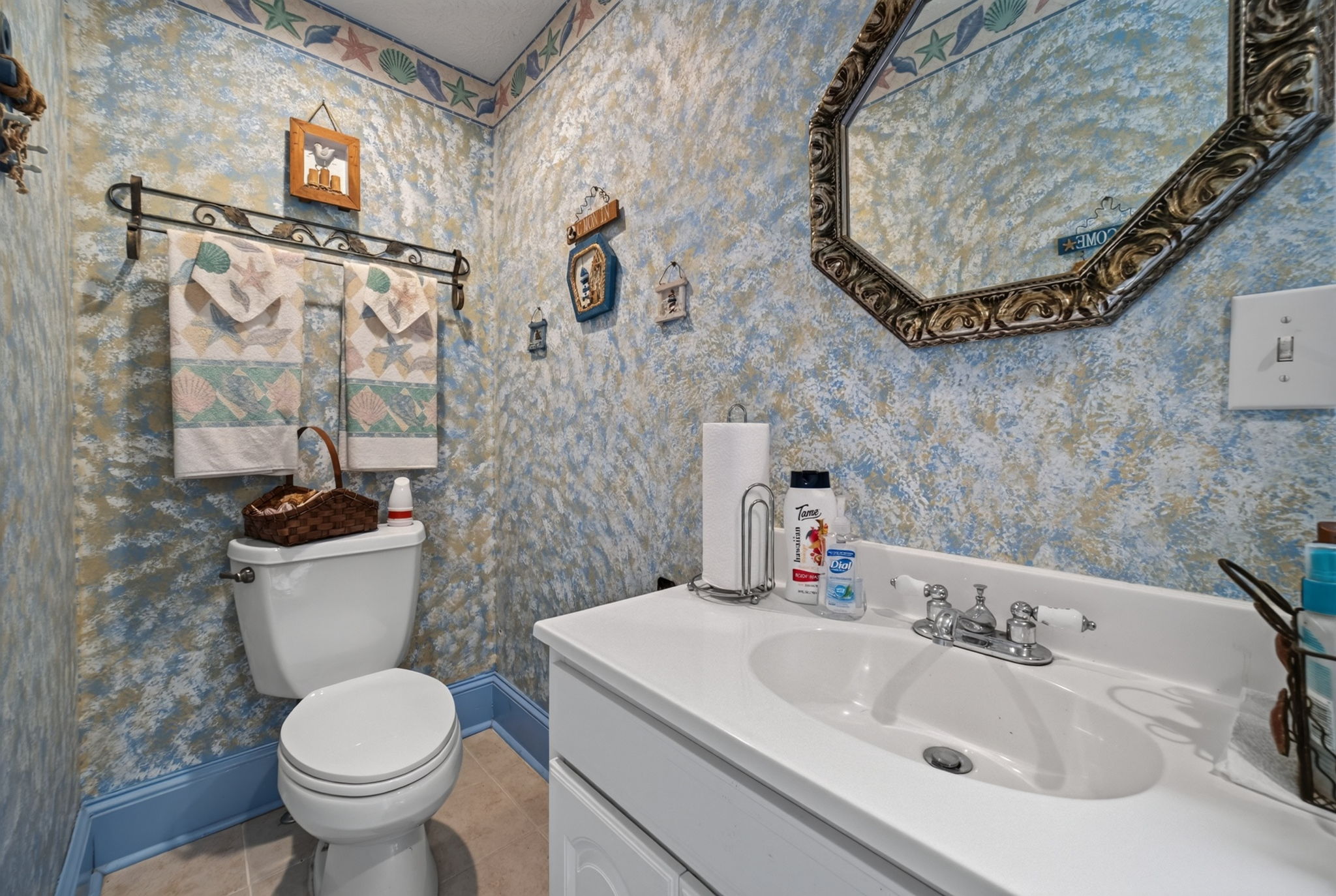  Photo 98
