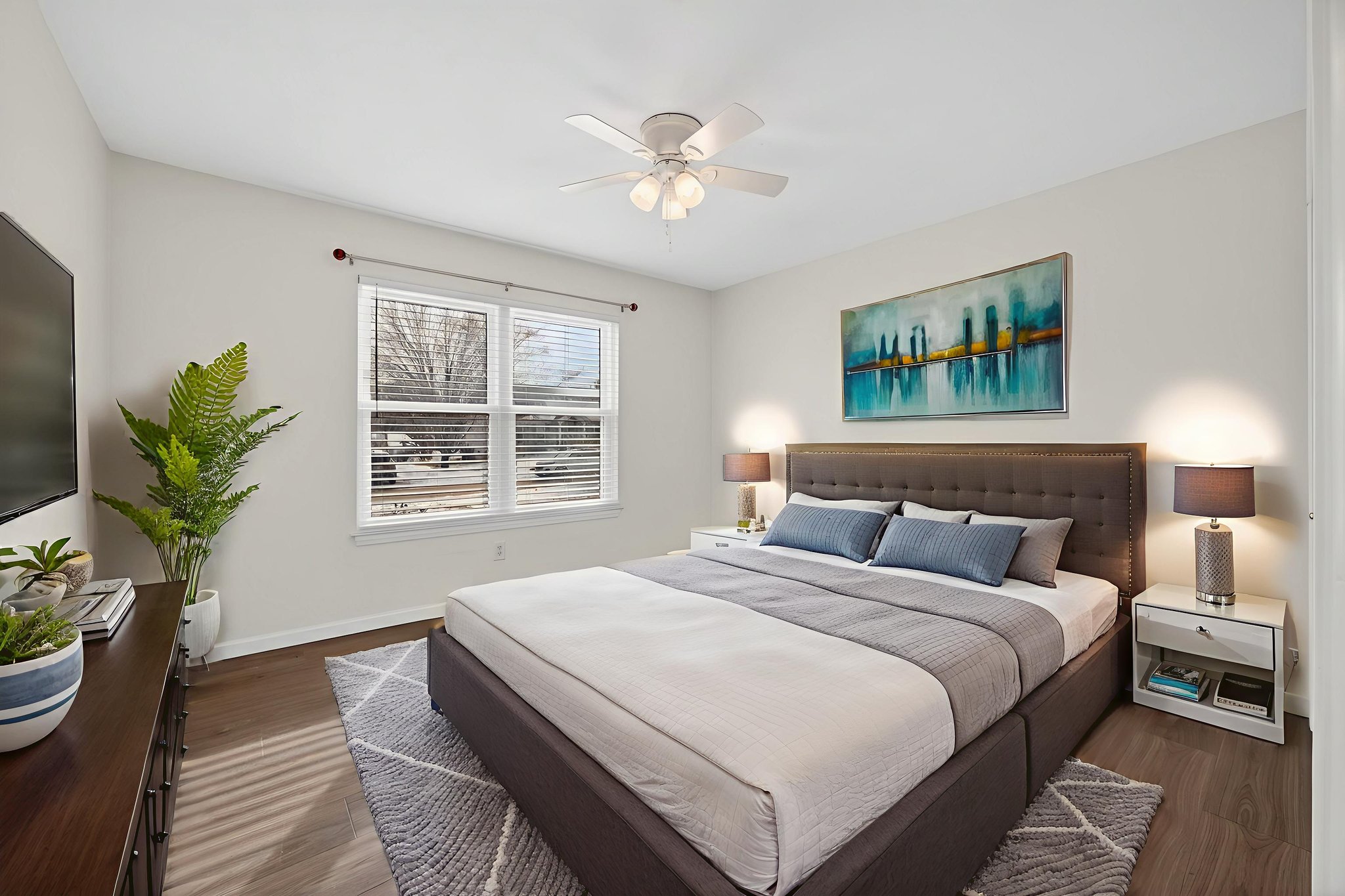 LUND9718 virtually staged.jpeg