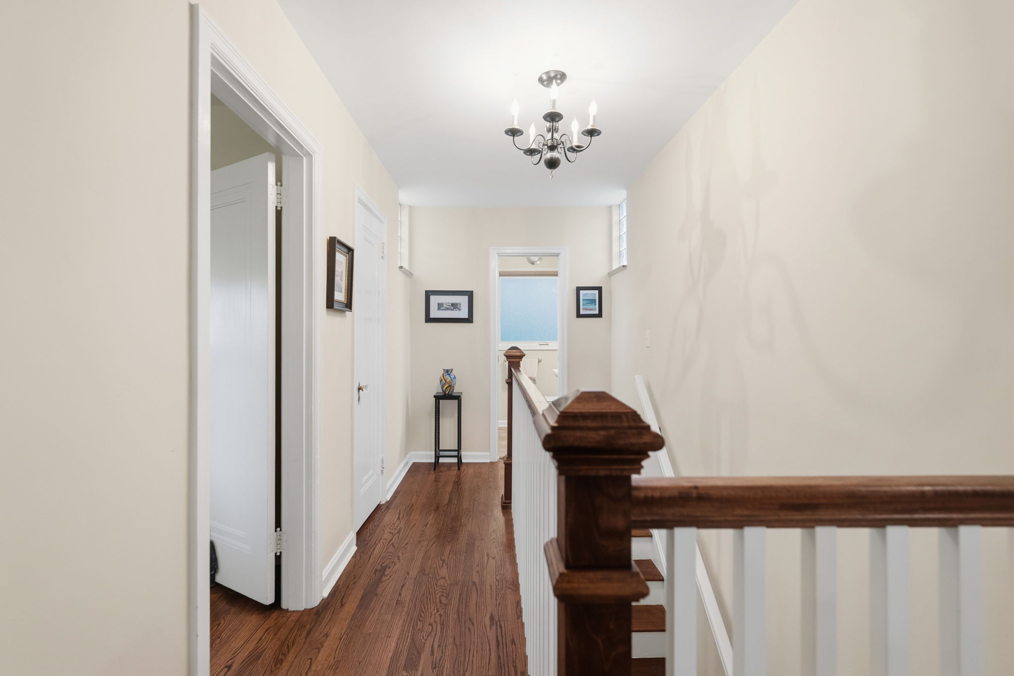  Photo 40