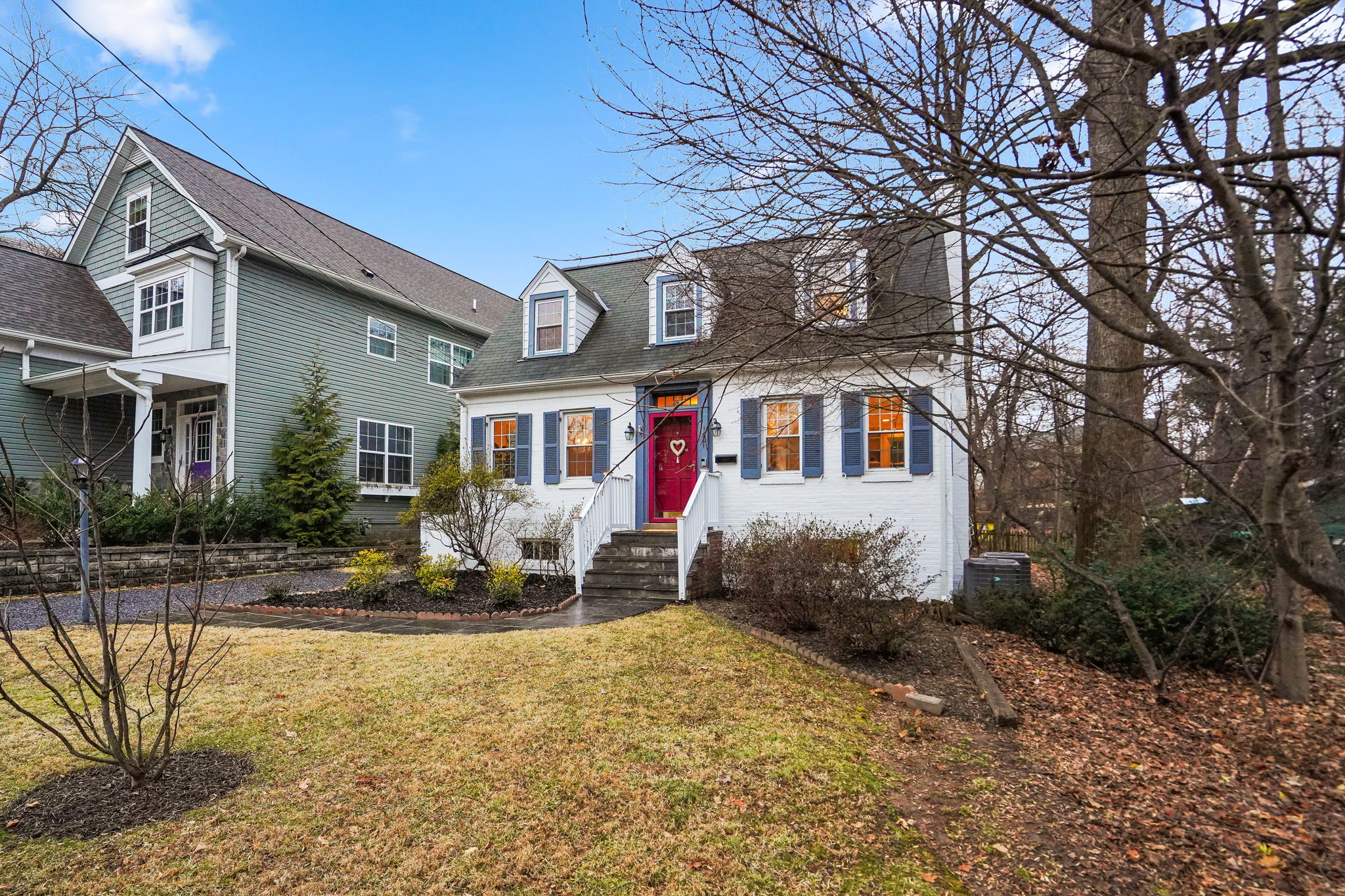 1601 Grace Church Rd, Silver Spring, MD 20910, USA Photo 3