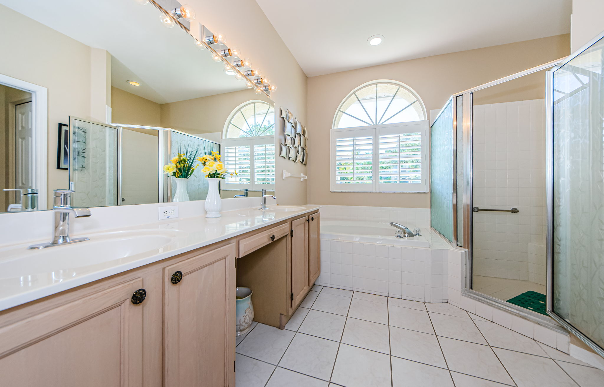 Master Bathroom 1a