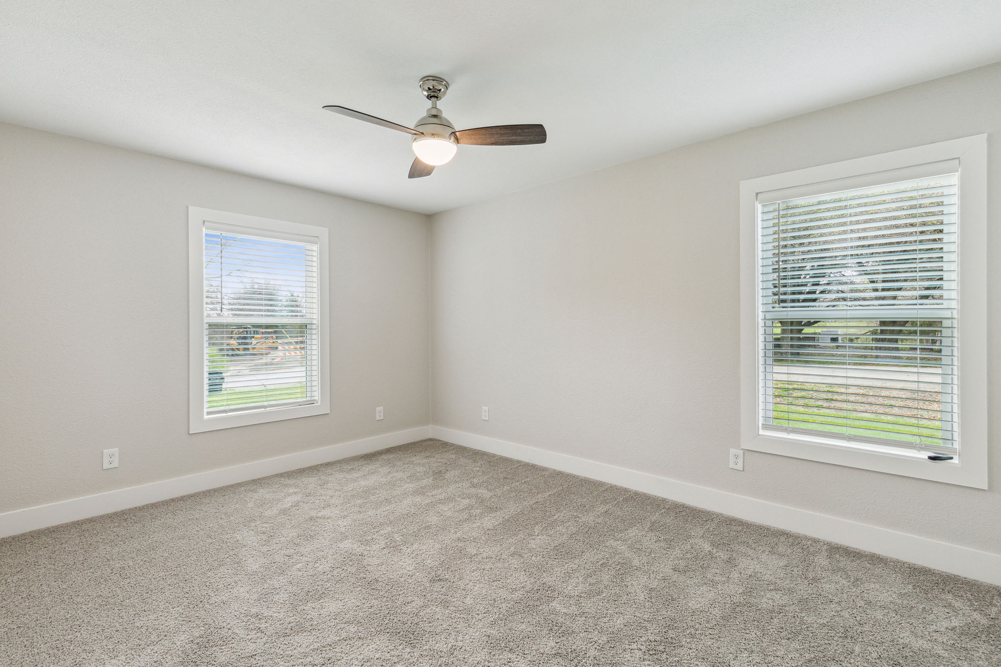 Secondary bedroom