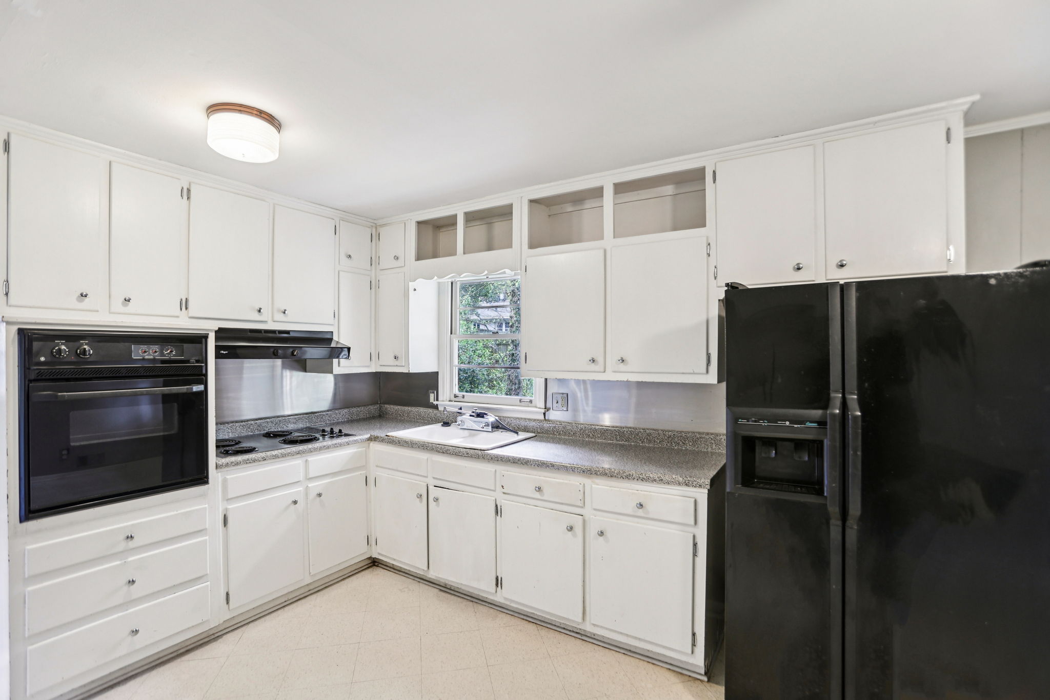 Moncrief Cir-S0204-009