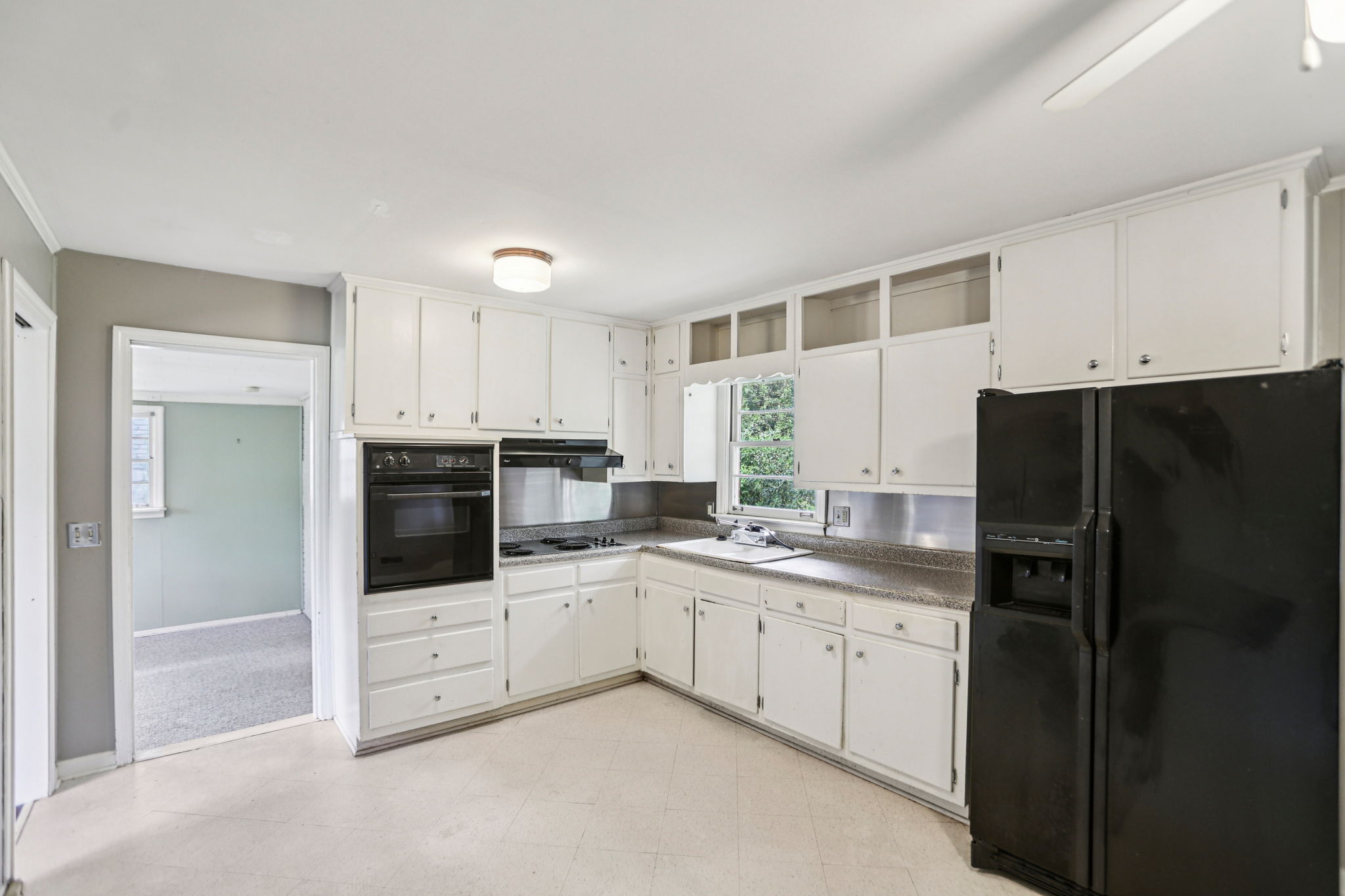 Moncrief Cir-S0204-010