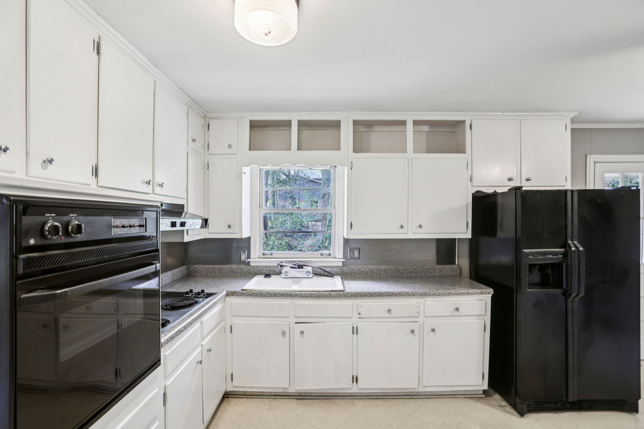 Moncrief Cir-S0204-011