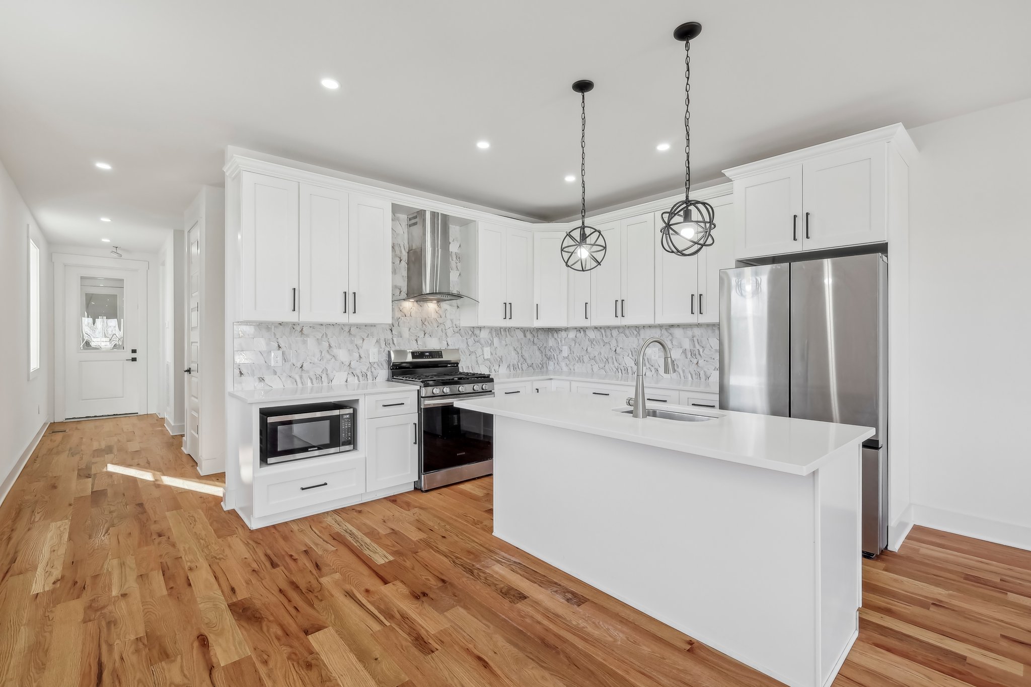 Litton Ave B-014.jpg
