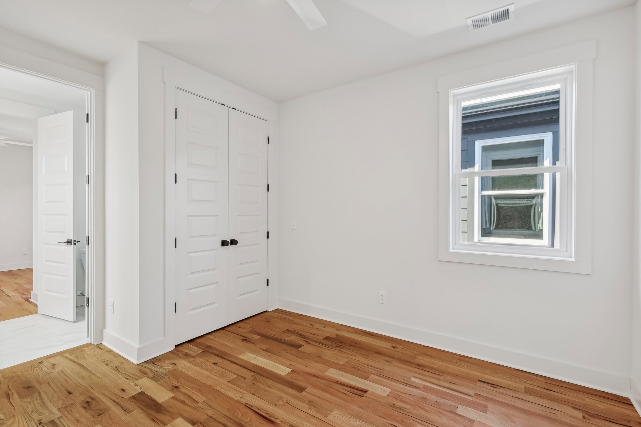Litton Ave B-026.jpg