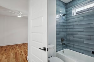 Litton Ave B-027.jpg