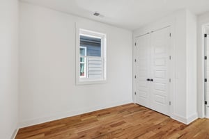 Litton Ave B-032.jpg