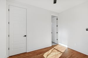 Litton Ave B-034.jpg