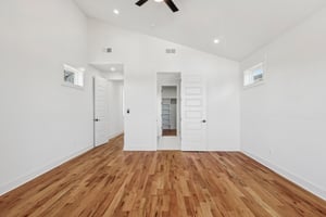 Litton Ave B-040.jpg