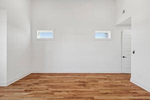 Litton Ave B-042.jpg