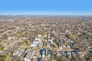 Litton Ave B-071.jpg
