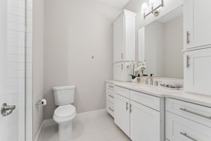  Photo 31
