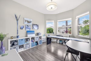 Third bedroom with incredible sunlight... It does have a closet.