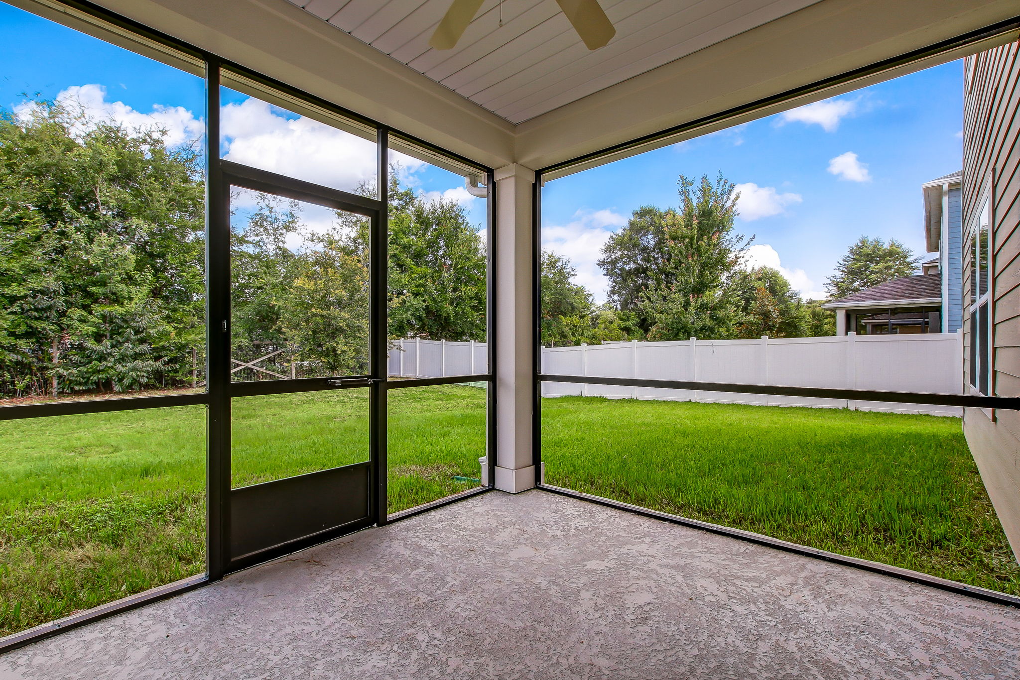 Screened lanai with cable hookup