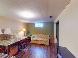  Photo 40