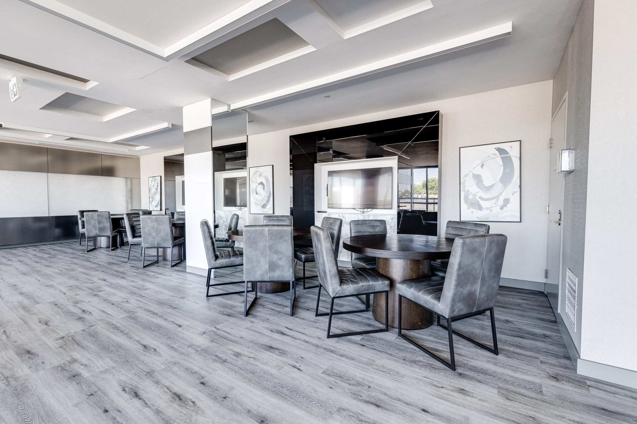 Toronto property showcase — delivered property photograph 36