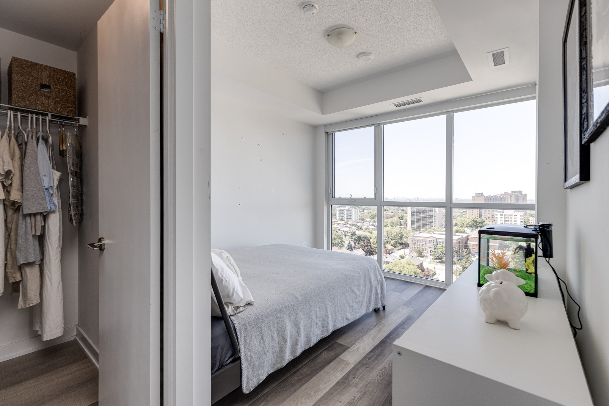 Toronto property showcase — delivered property photograph 21