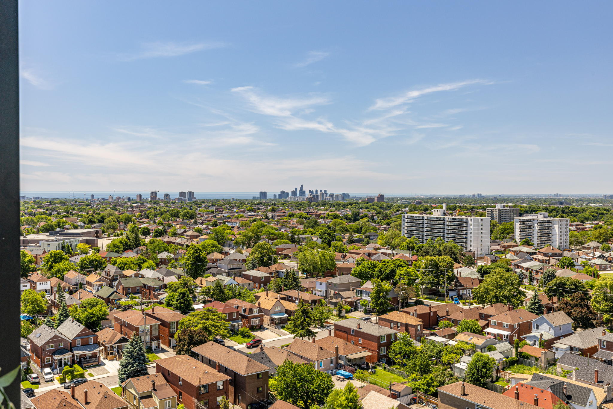 Toronto property showcase — delivered property photograph 34