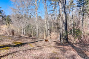  Howard Gap Loop Rd -057