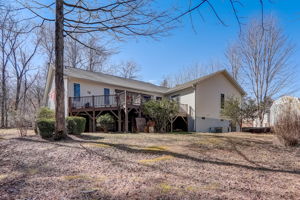  Howard Gap Loop Rd -054