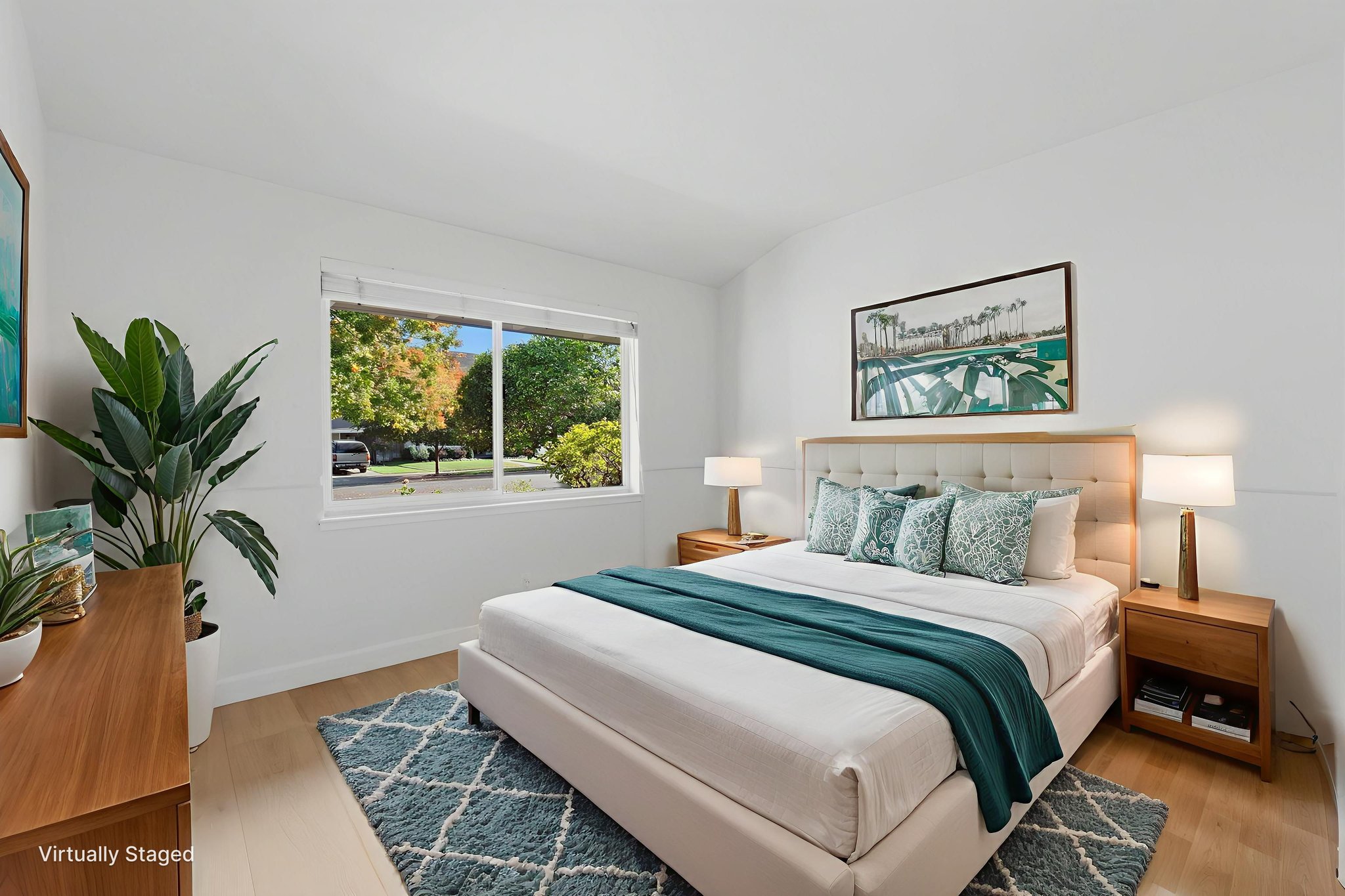 DSC06333 virtually staged.jpeg