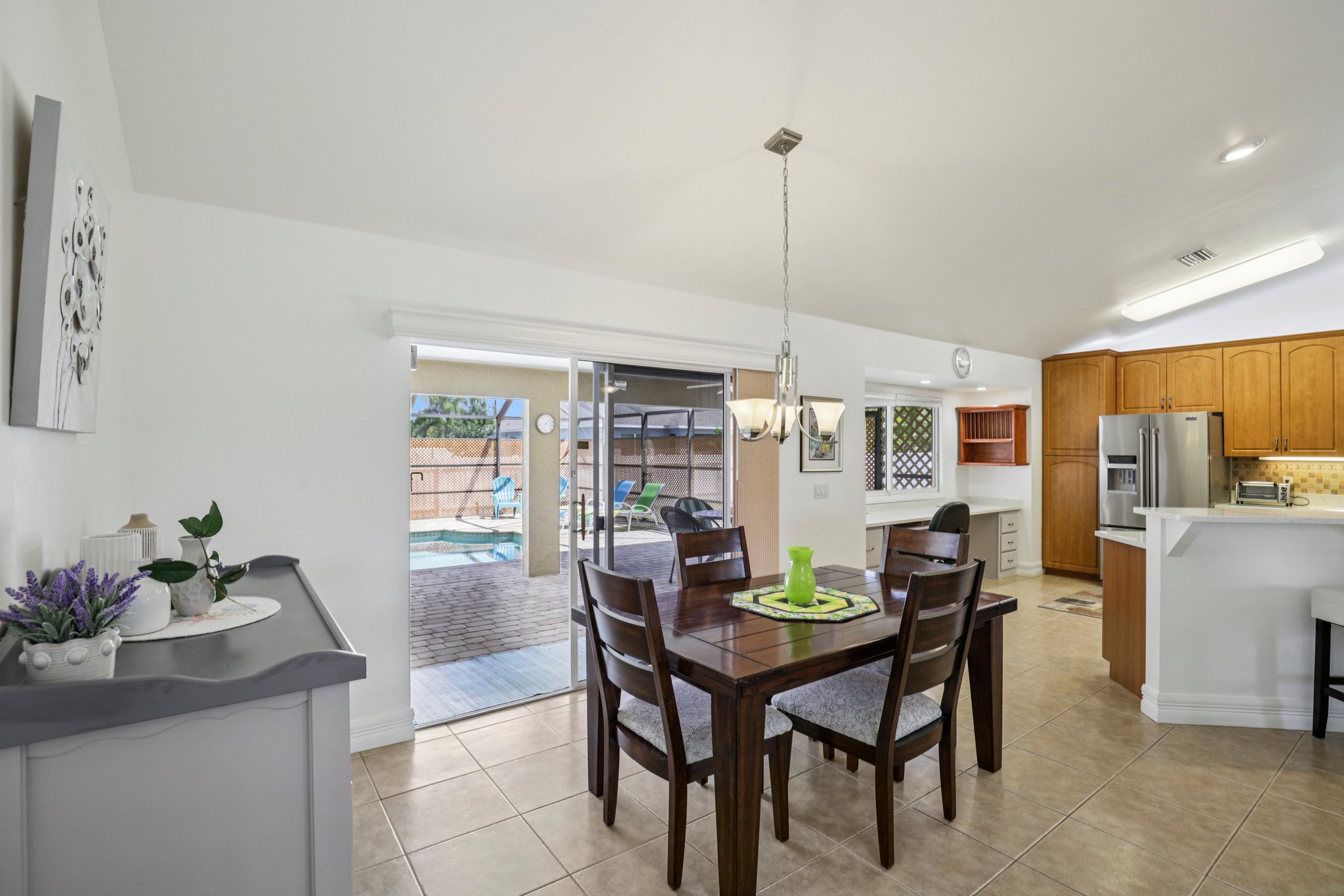 NE 33rd Ln-S1704-012.jpg