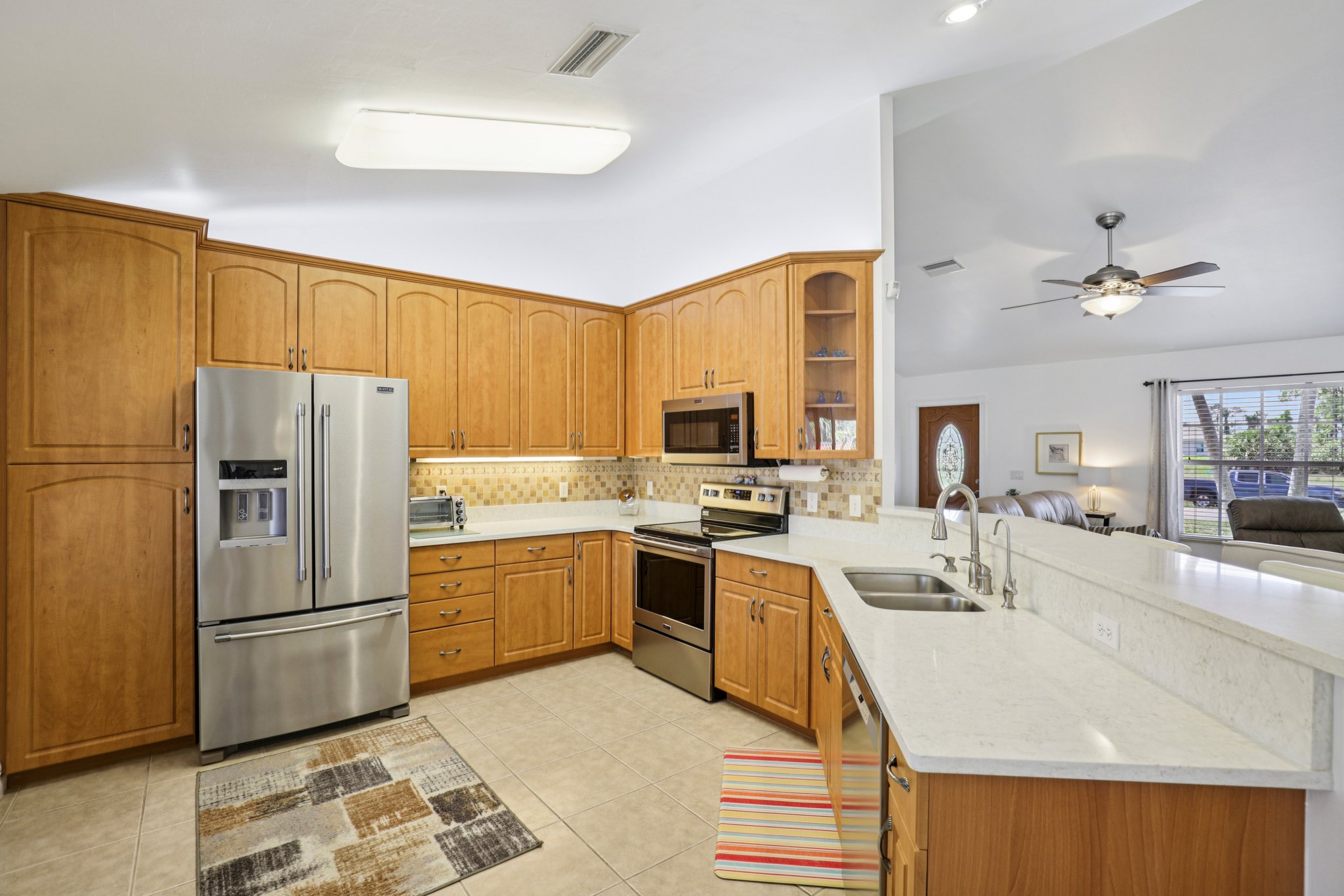 NE 33rd Ln-S1704-015.jpg