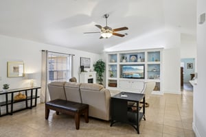 NE 33rd Ln-S1704-008.jpg