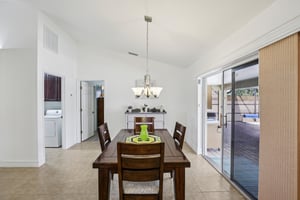 NE 33rd Ln-S1704-010.jpg