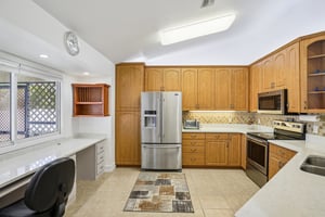 NE 33rd Ln-S1704-016.jpg