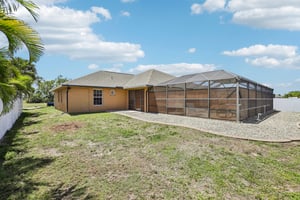 NE 33rd Ln-S1704-045.jpg