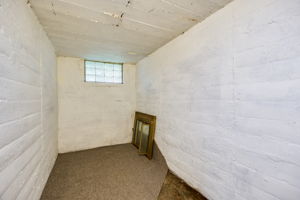  Photo 49