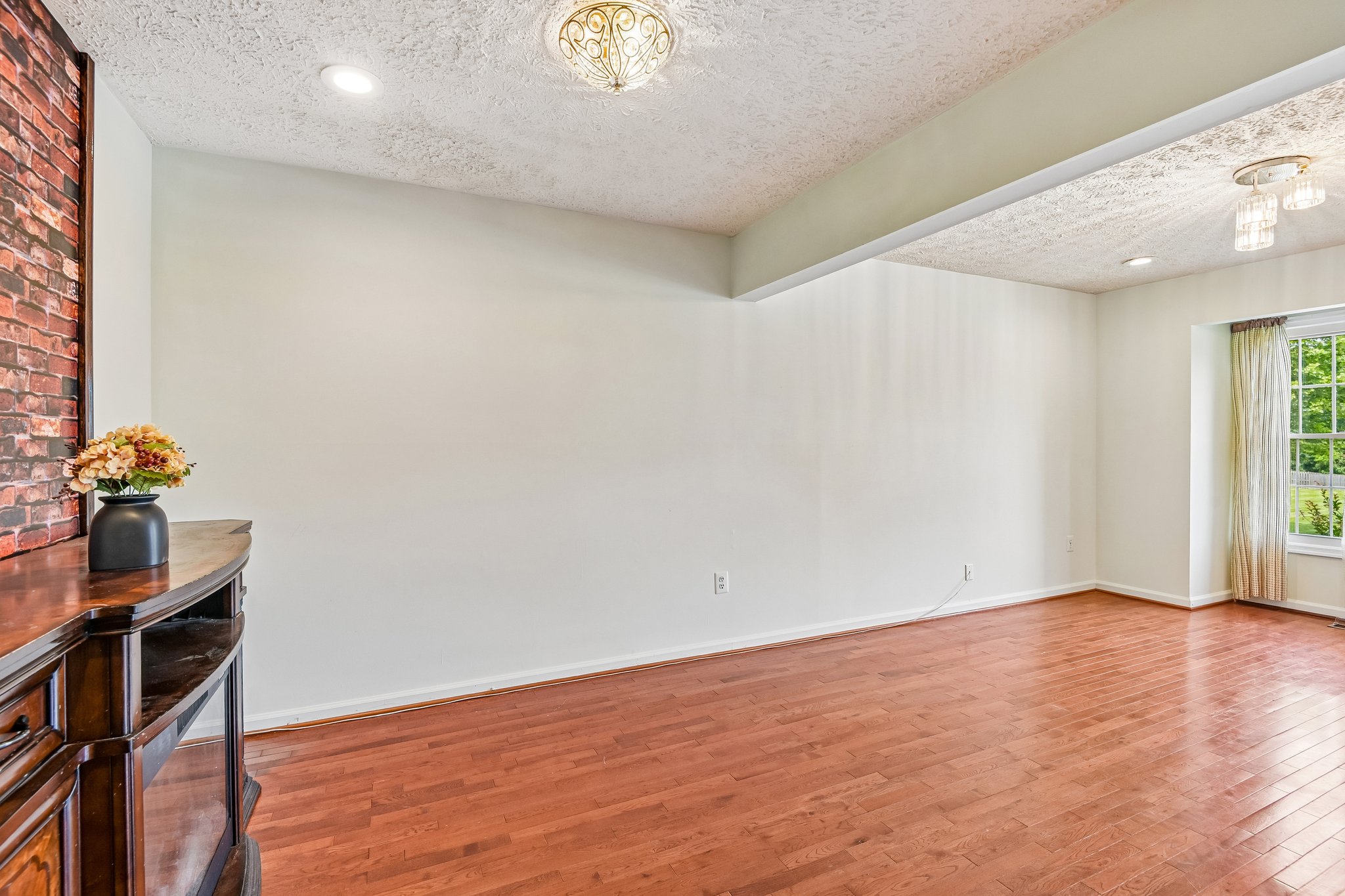 1603 Winding Brook Way-S1006-008.jpg